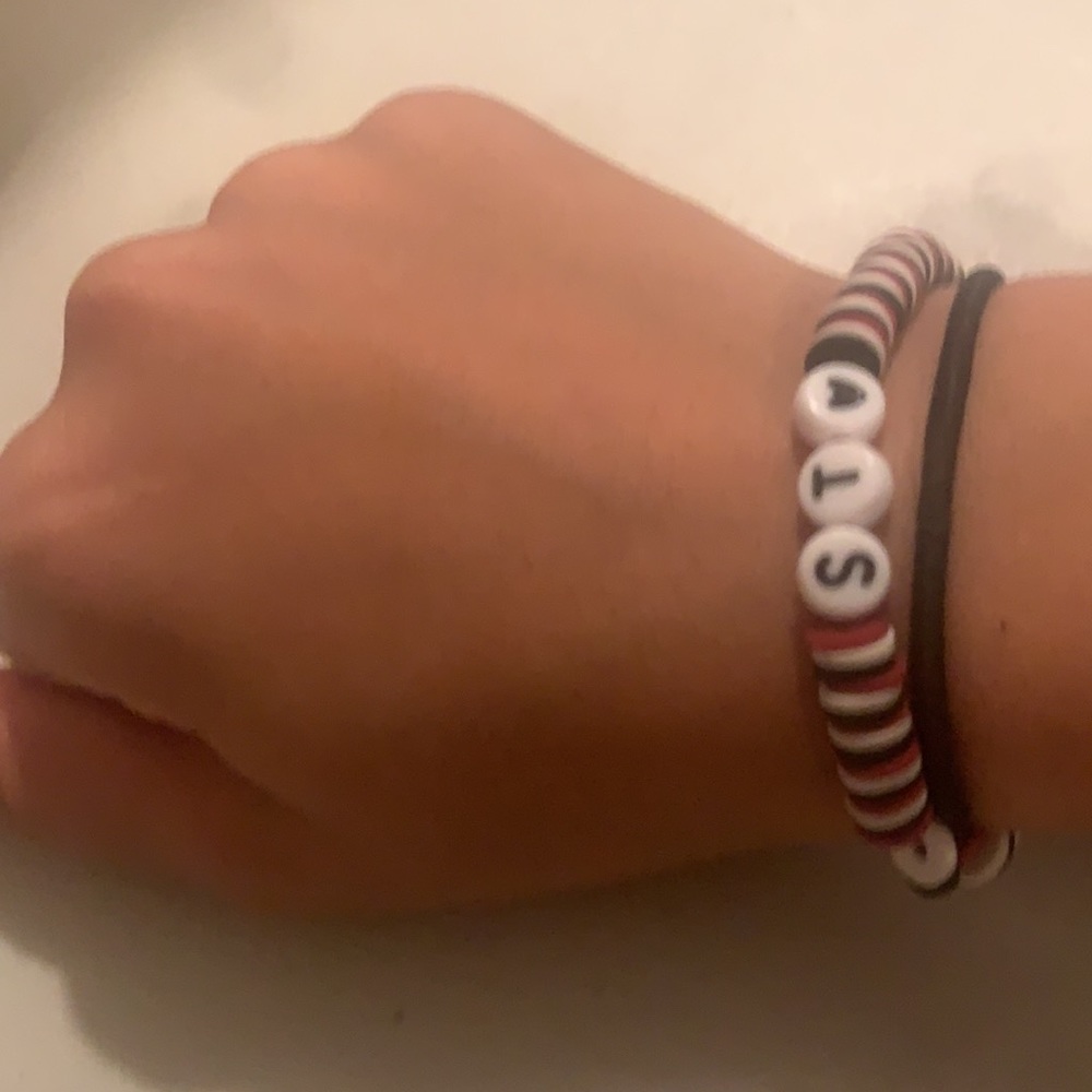 st brackets 😈😱👻 - Picture 4 of 4